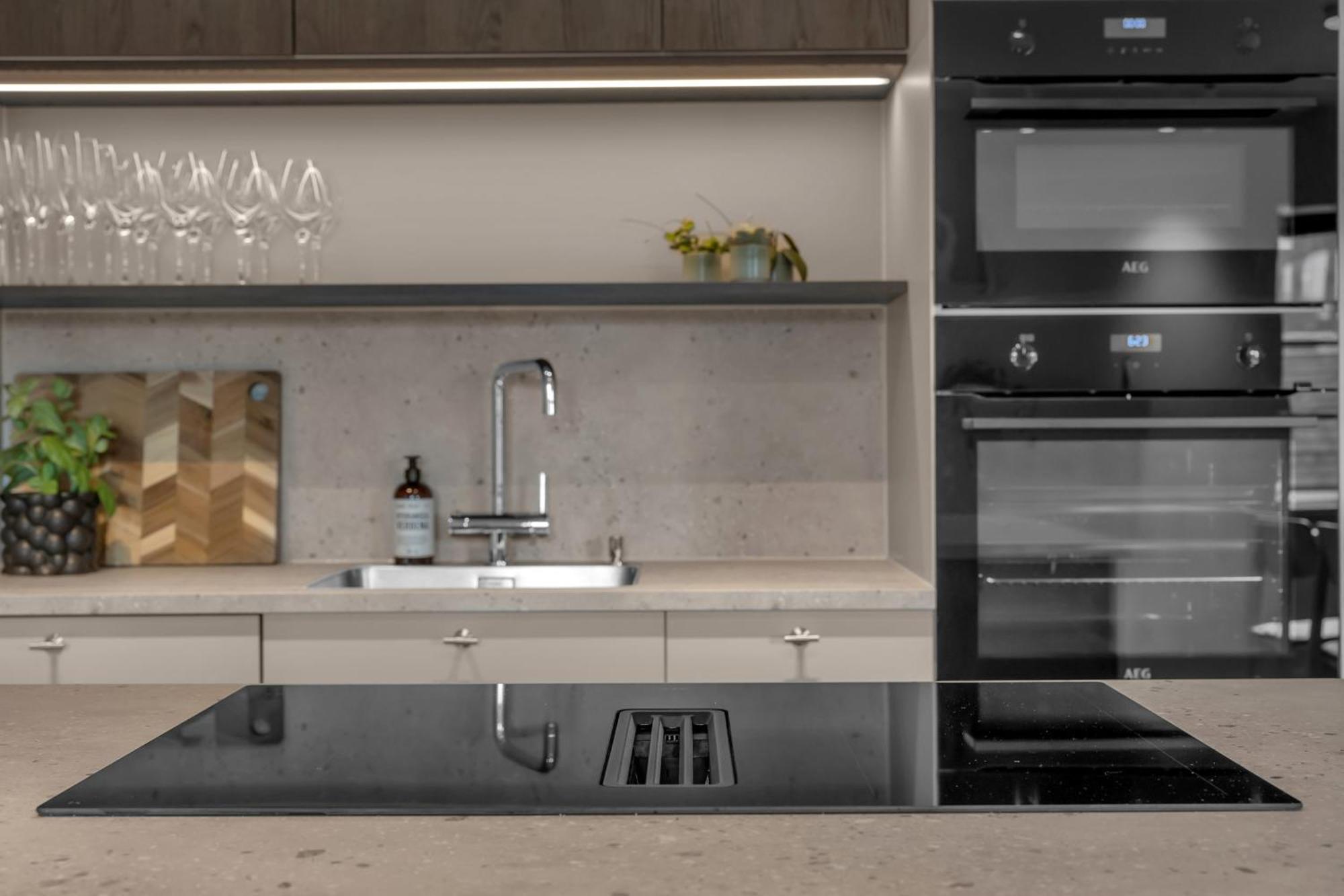 The Loft - Central Top Floor Apartment With 4 Bedrooms Тромсьо Екстериор снимка